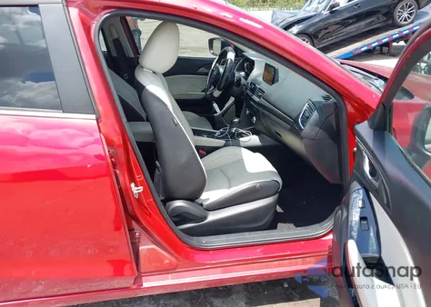 2018 Mazda Mazda3 Grand Touring из США, поврежденный, VIN 3MZBN1W31JM166959